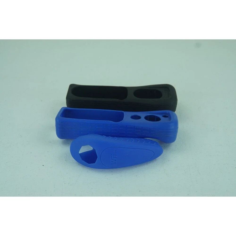 Lot of 2 / 1 Black 1 Blue Nintendo Wii Remote Silicone Protector Sleeves